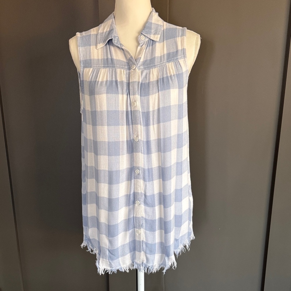 beachlunchlounge Blue and White Plaid Sleeveless Shirt Sz S